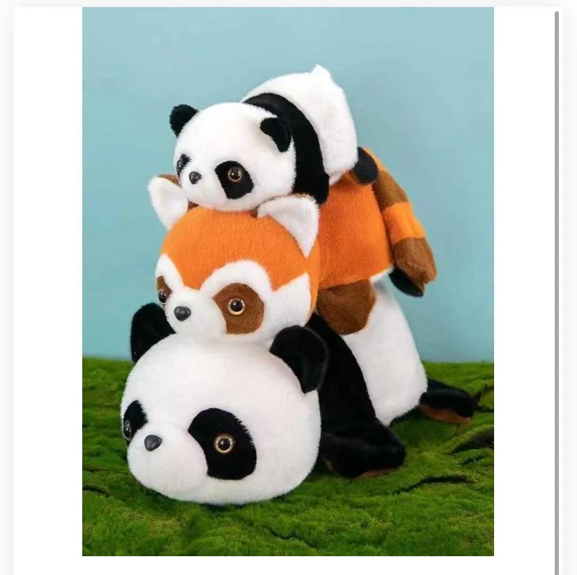 Staklet panda og rød panda plysjlegetøj