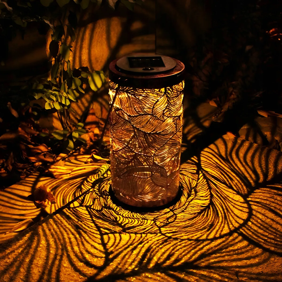 Leaf Pattern Solar Retro Hanging Lamp Warm White | SL1123