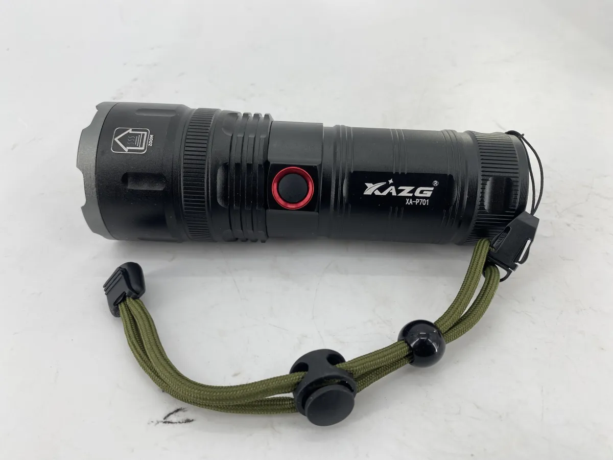Powerful LED Tactical Flashlight XA-P701-L090702