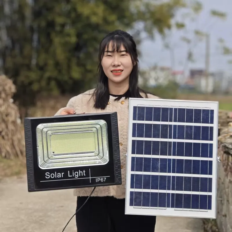 Solar LED Floodlight with Separate Panel - IP67 Garden Lighting KDM0815