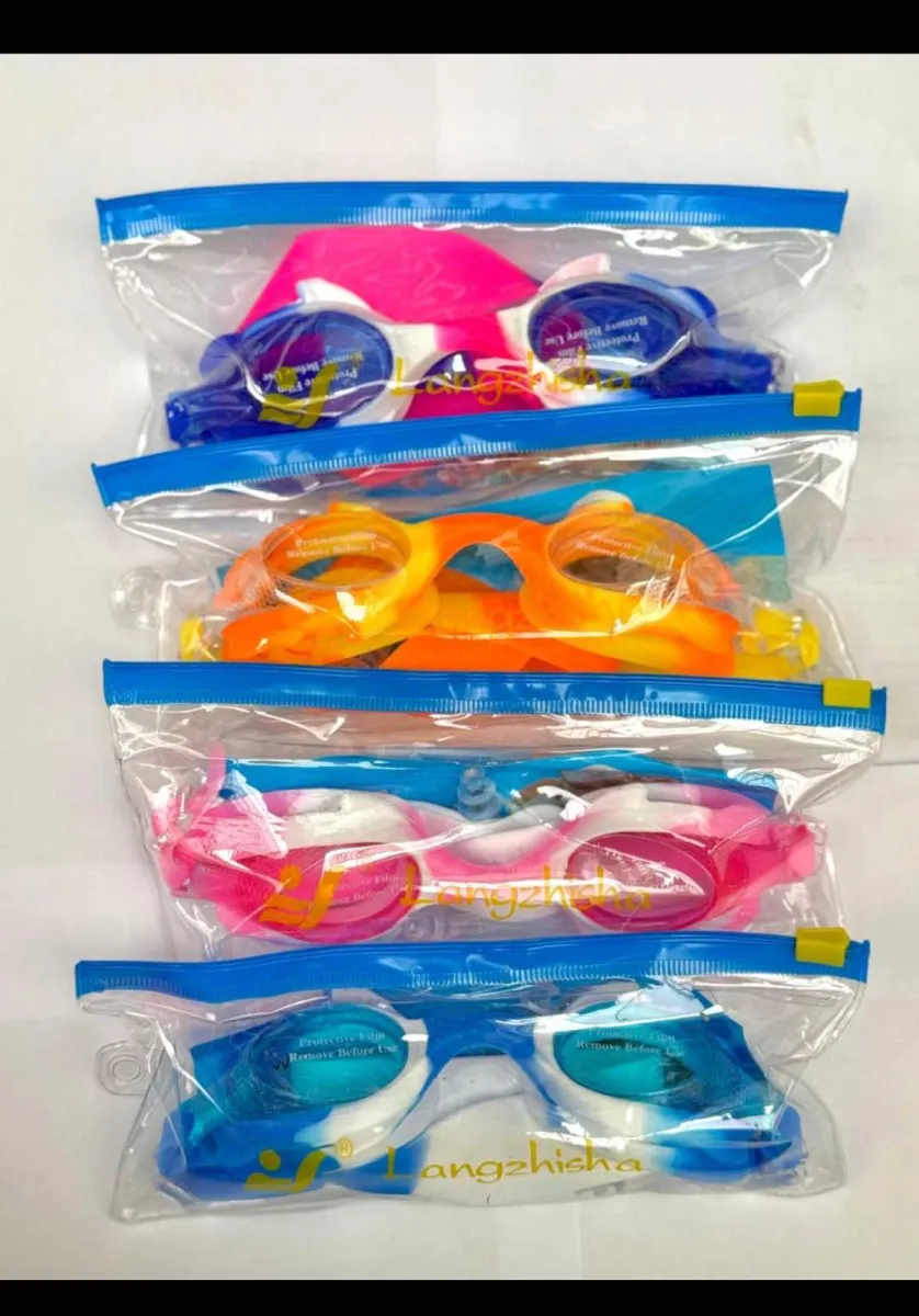 swimming goggles 785998