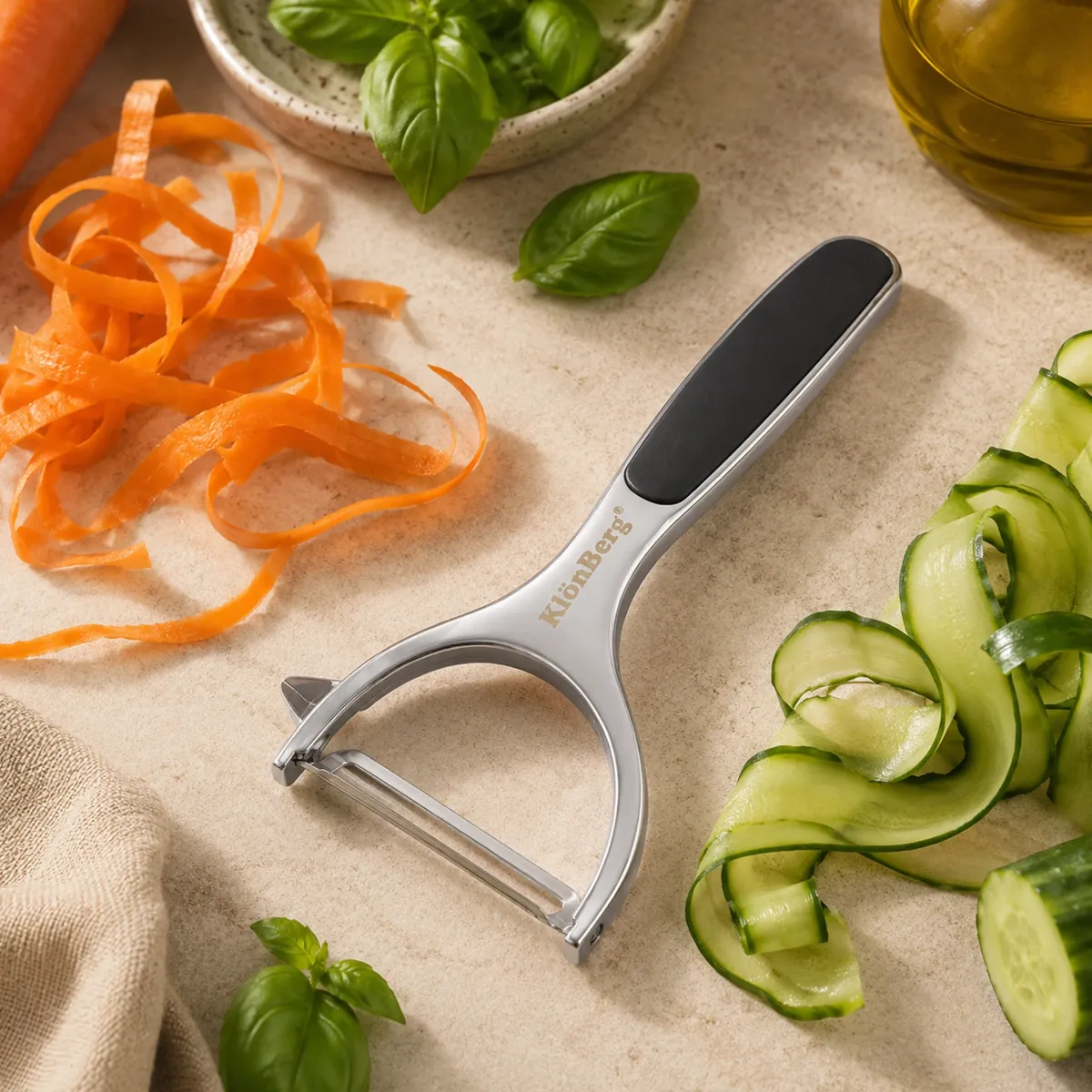 Stainless Steel Vegetable Peeler with Sharp Blade and Ergonomic Non-Slip Grip