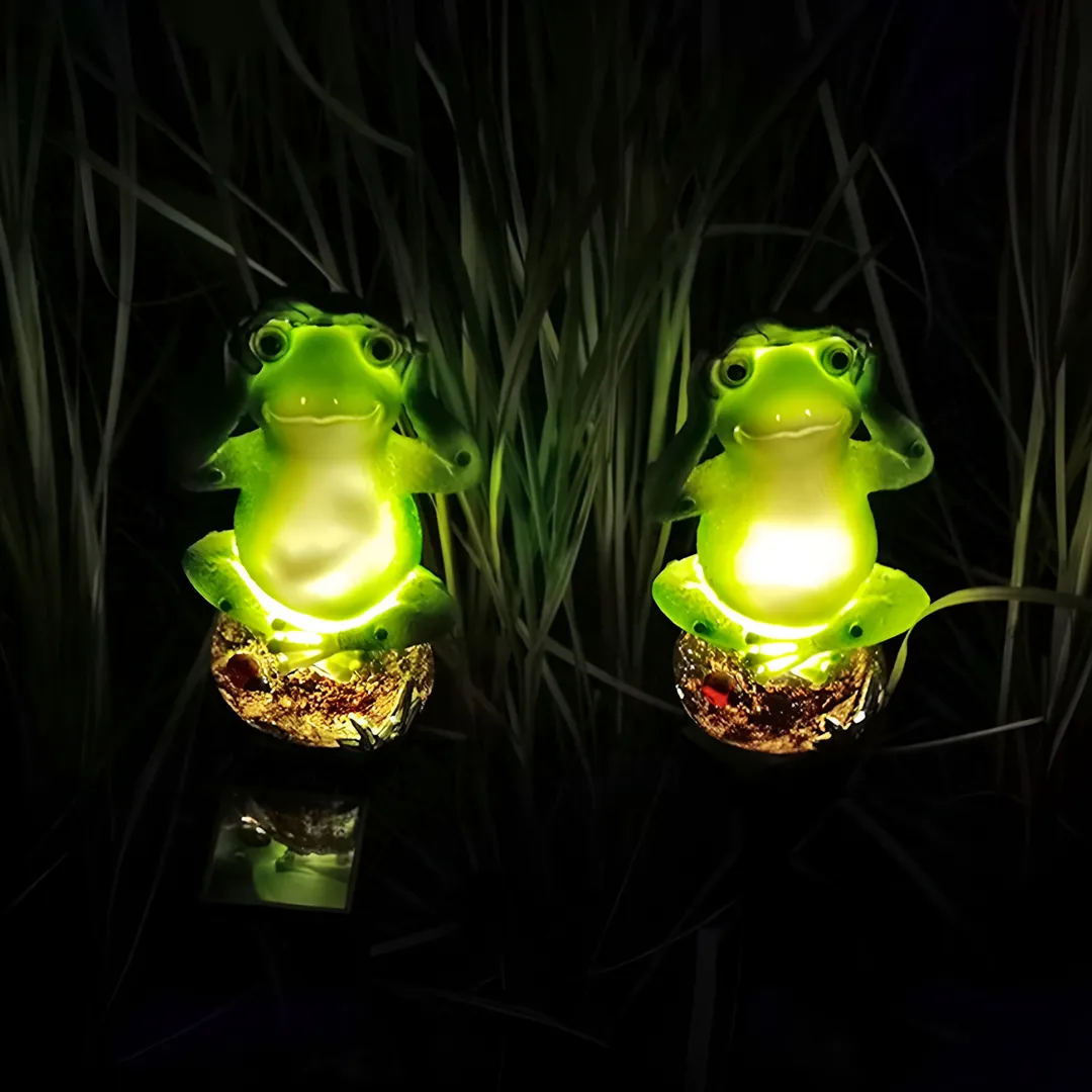 Solar Frog On Rock Garden Lamp - SL1171
